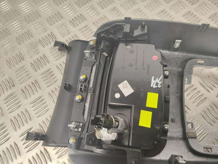 Renault Laguna (2007 - 2015)  969120002R Рамка рычага переключения передач