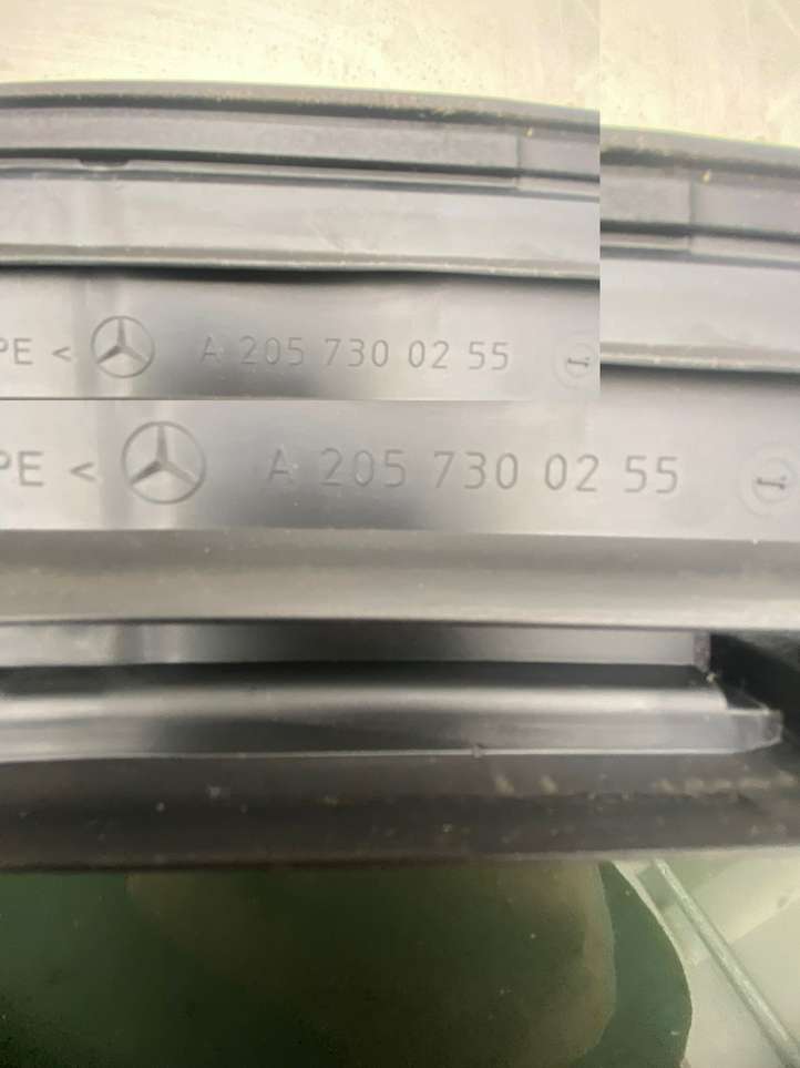 Mercedes-Benz C W205 (2014 - 2021)  A2057300255 Маленькое стекло 