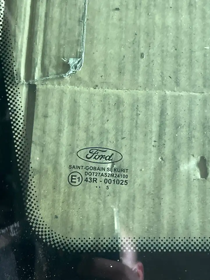 Ford Focus C-MAX (2003 - 2010) Заднее боковое стекло — фото 2