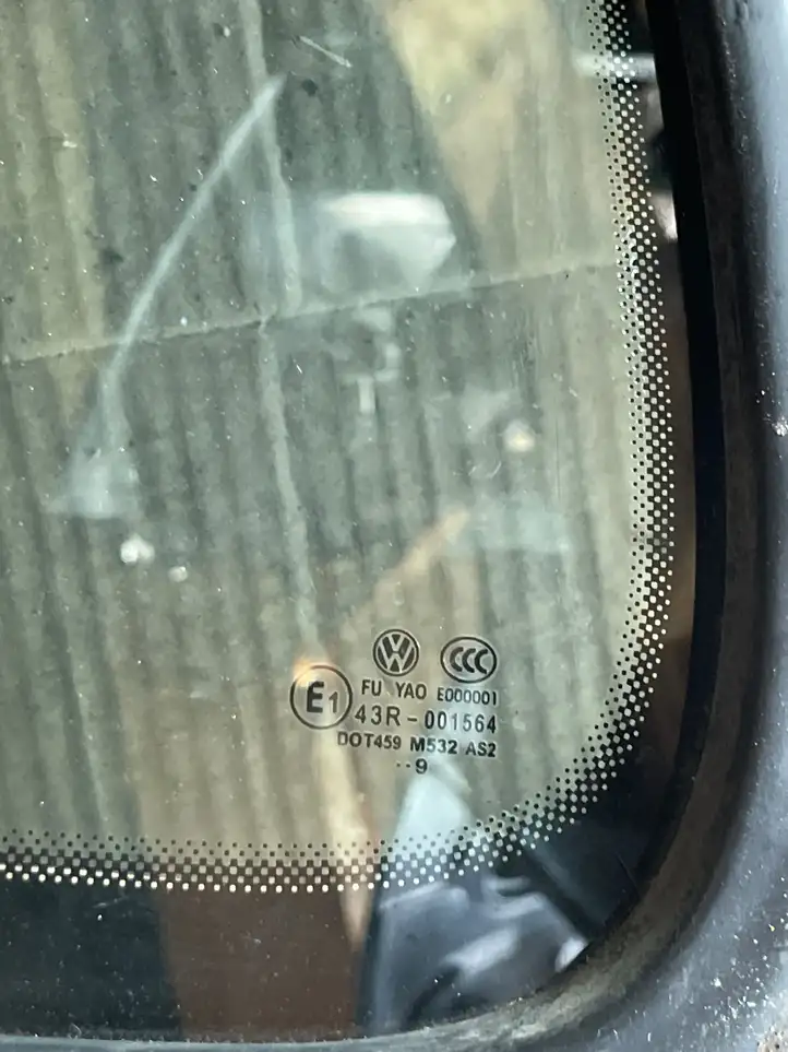 Volkswagen Touran I (2003 - 2010) Заднее боковое стекло — фото 2