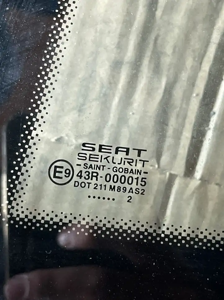 Seat Ibiza III (6L) (2002 - 2008) Заднее боковое стекло — фото 2