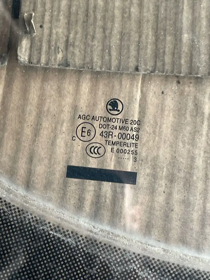 Skoda Roomster (5J) (2010 - 2015) Стекло передней двери — фото 2