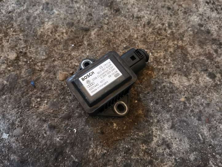 Audi A8 (2005 - 2007)  8E0907637A Датчик ESP (системы стабильности) (датчик курсовой устойчивости))