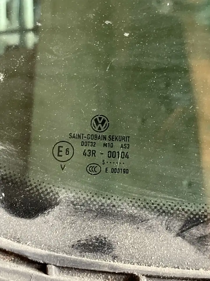 Volkswagen PASSAT B6 (2005 - 2010) Заднее боковое стекло — фото 2