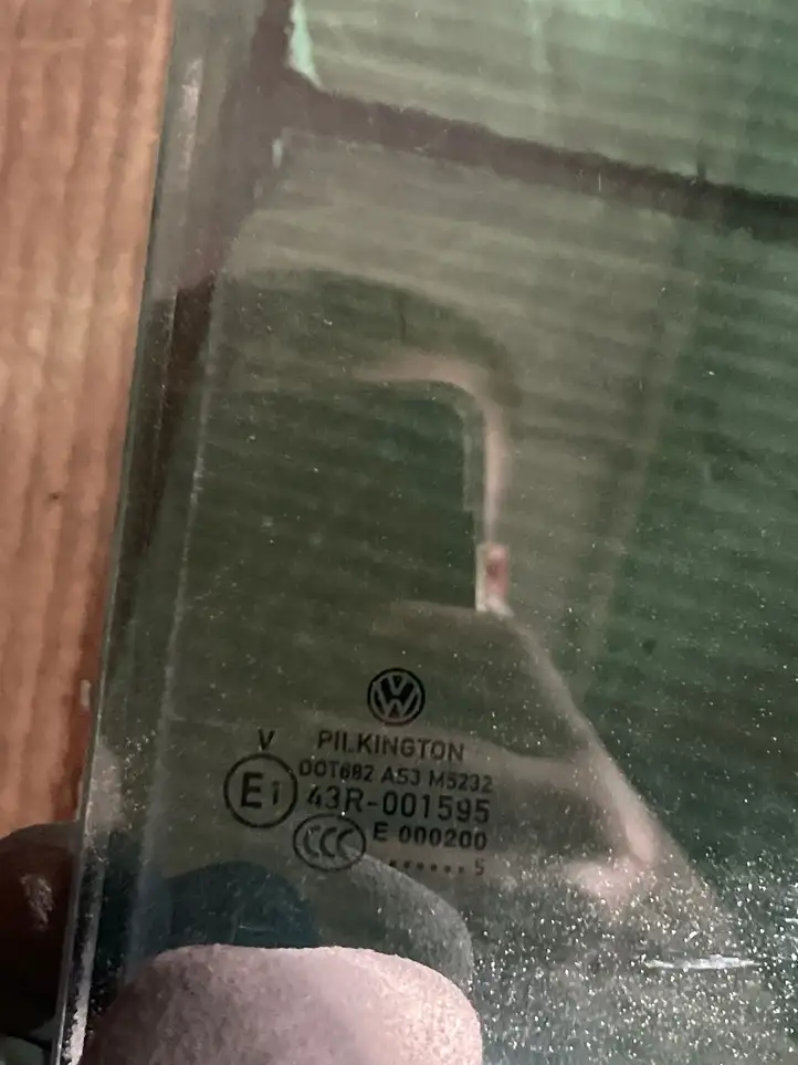 Volkswagen Touran I (2003 - 2010) Стекло задней двери — фото 2