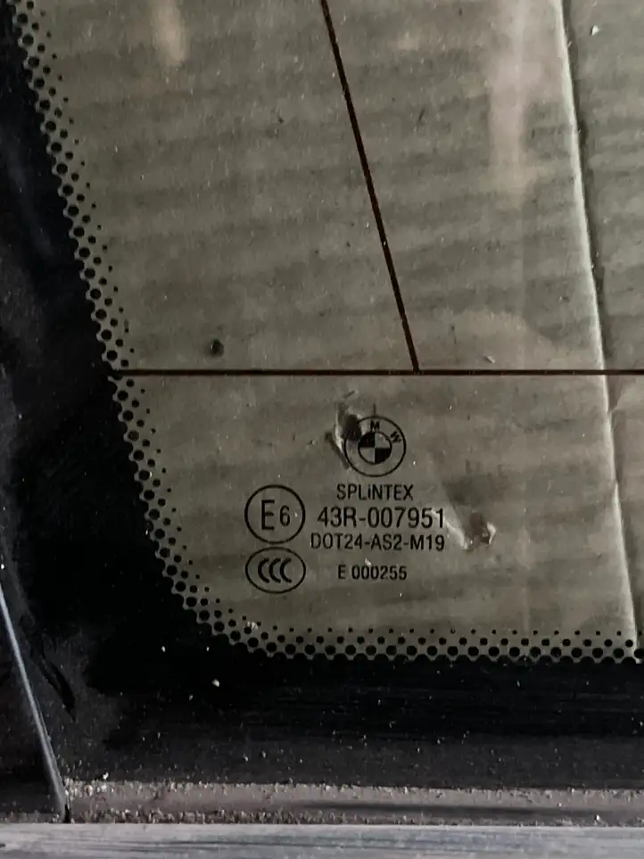 BMW 5 E60 E61 (2004 - 2010) Заднее боковое стекло — фото 2