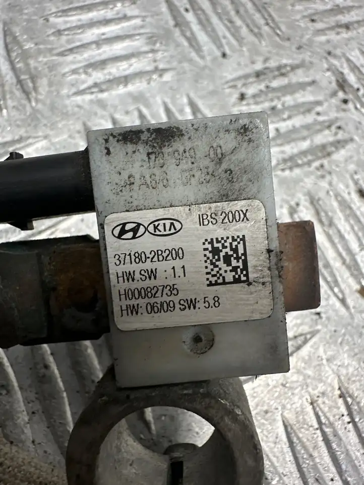 Hyundai i40 (2011 - ) 371802B200 Минусовой провод аккумулятора — фото 3