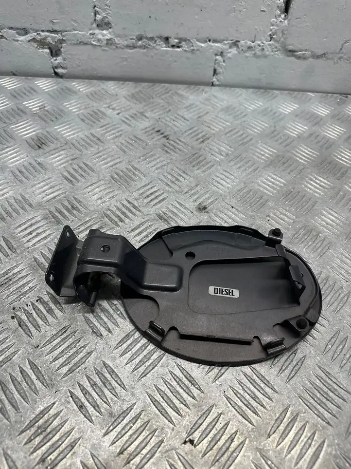 Mazda 5 (2005 - 2010) Крышка топливного бака — фото 2