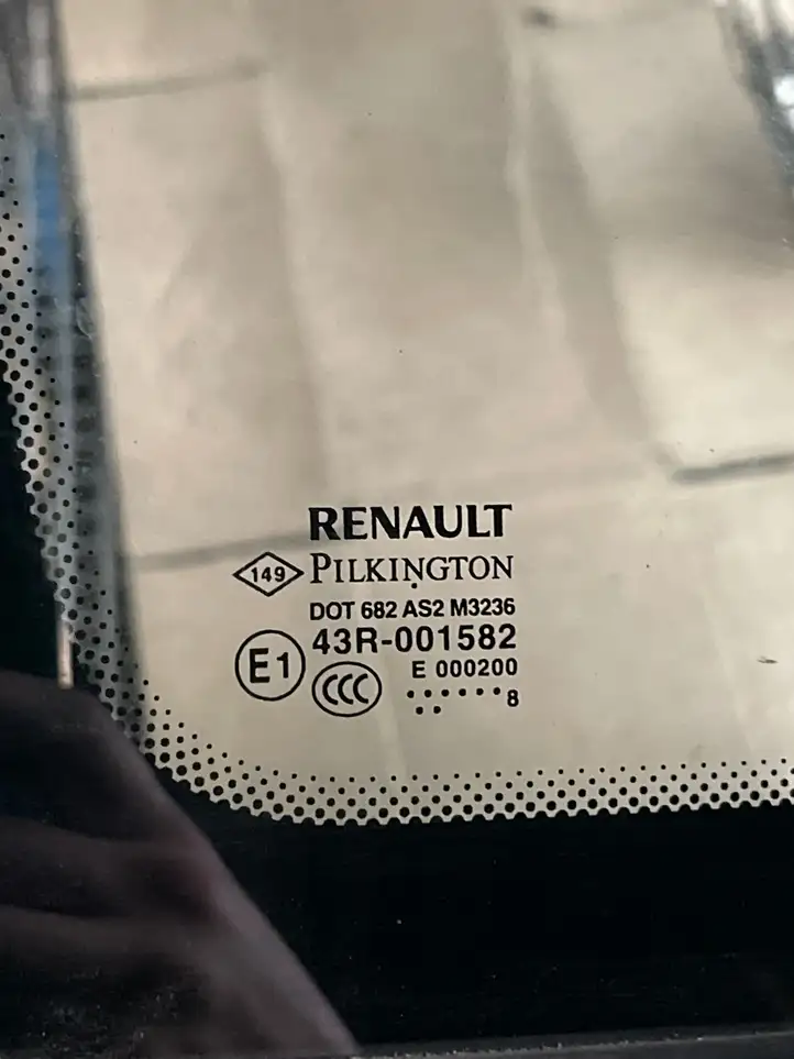 Renault Laguna III (2007 - 2015) Заднее боковое стекло — фото 2