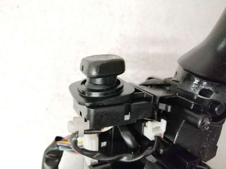 Lexus GS 300 350 430 450h (2004 - 2007)   Переключатель регулировки высоты рулевого управления