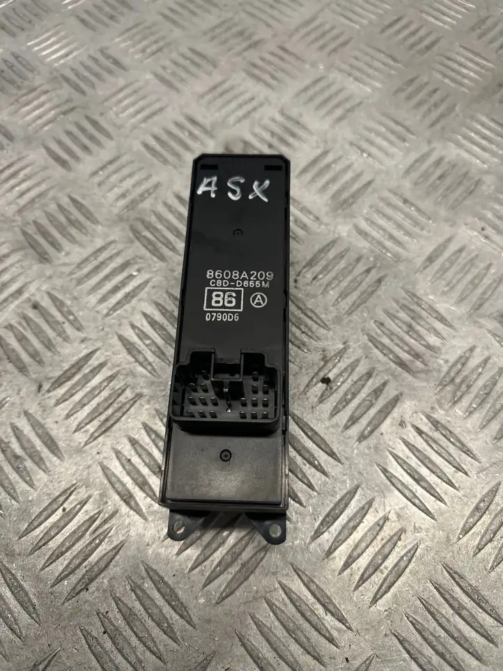 Mitsubishi ASX (2010 - 2016) 8608a209 Кнопка стеклоподъемников — фото 2