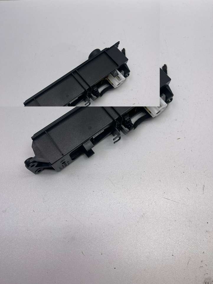 Audi A4 (2007 - 2011)  8H0959727B Включатель раздвижной крыши