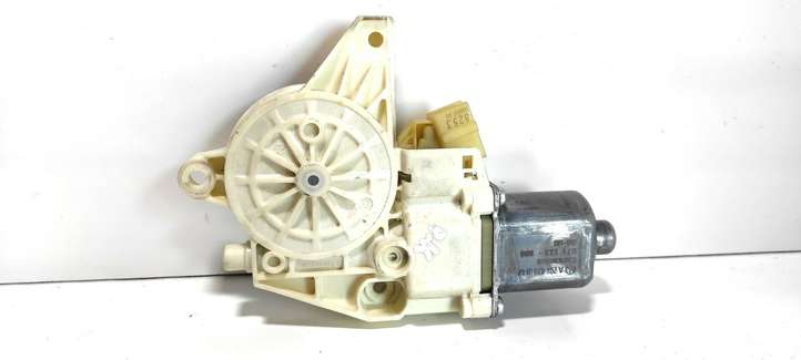 Mercedes-Benz C W204 (2007 - 2014)  971133100 электродвигатель переднего стеклоподъемника