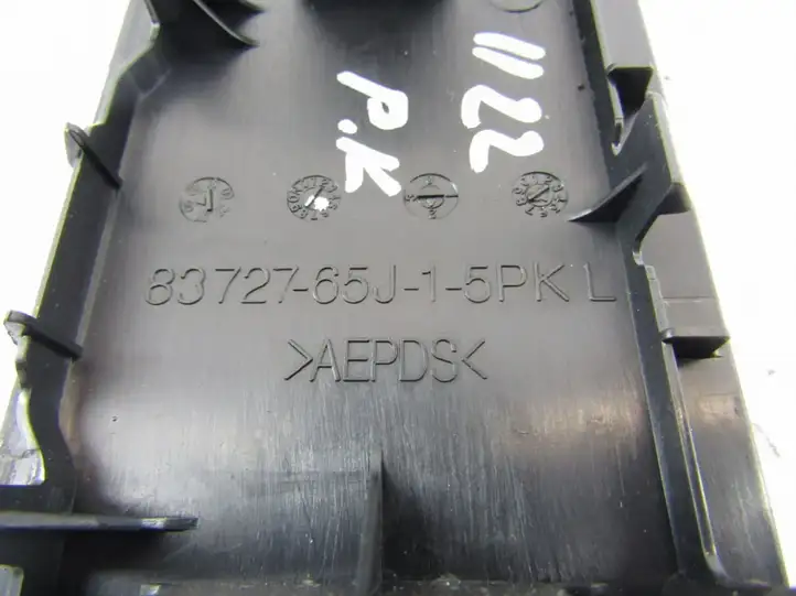 Suzuki Grand Vitara II (2005 - 2008) Блок кнопок стеклоподъемников — фото 2