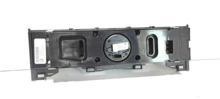 Land Rover Range Rover (2005 - 2009)  YFB000092 Часы
