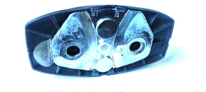 Land Rover Range Rover (2005 - 2009)   Петля замка задней двери