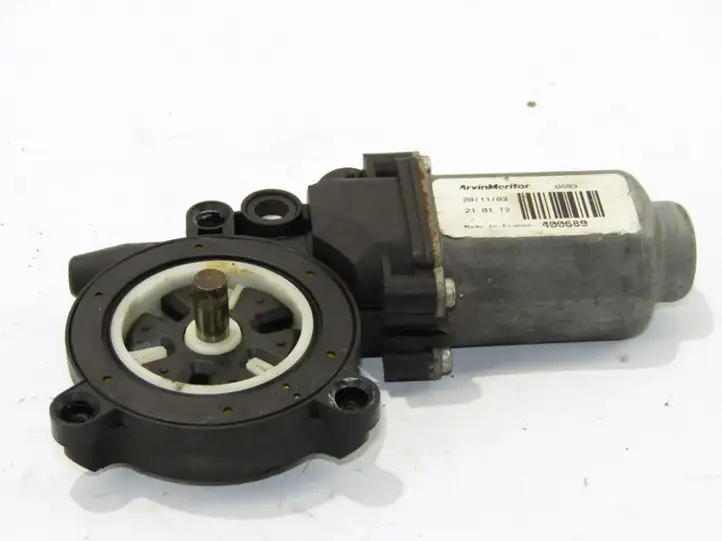 Nissan Almera N16 (2000 - 2010) Стеклоподъемник задней двери — фото 1