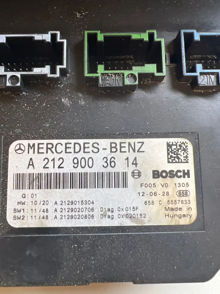 Mercedes-Benz E W212 (2009 - 2016) A2129003614 Блок предохранителей (комплект) — фото 3