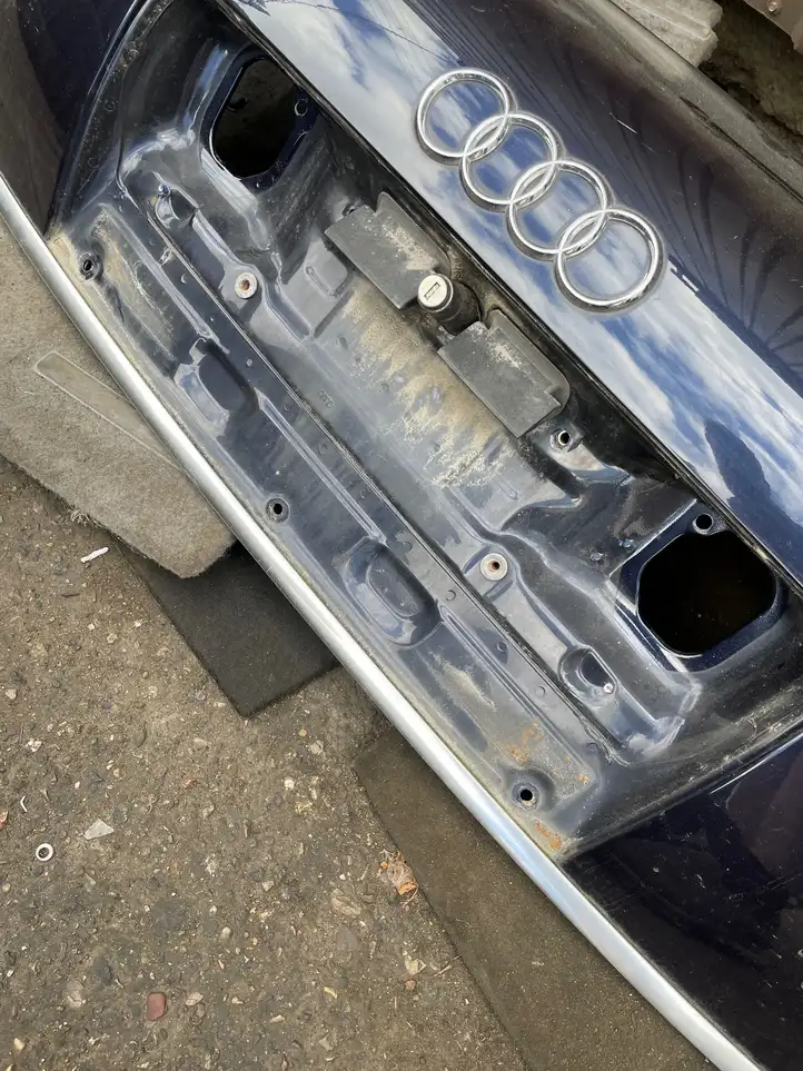 Audi A6 S6 C5 4B (1997 - 2001) Крышка багажника — фото 4