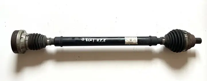 Volkswagen PASSAT B8 (2015 - )  3Q0407272BP Передняя полуось