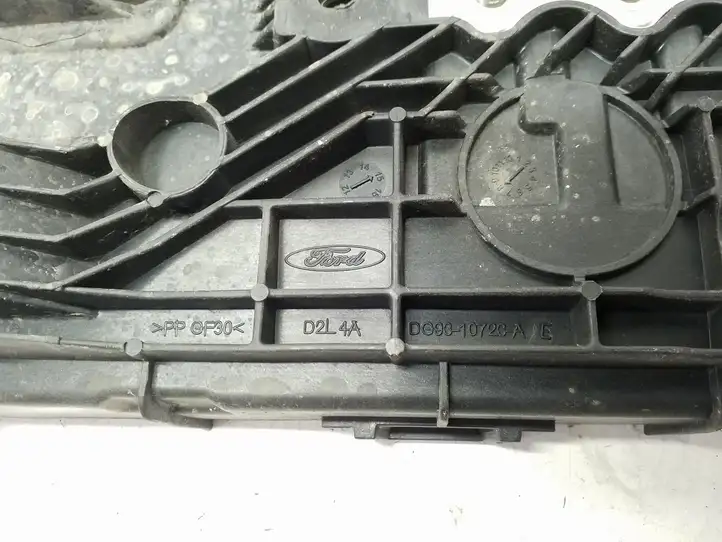 Ford Mondeo MK V (2014 - ) DG9310723AE Площадка аккумулятора — фото 5