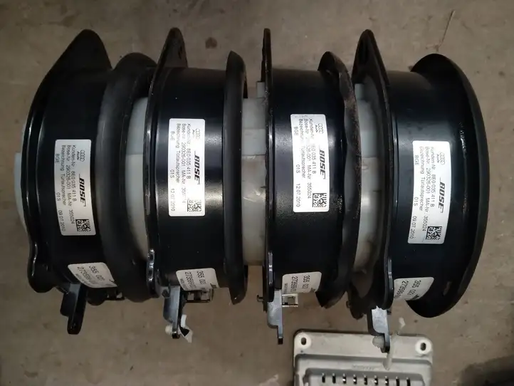 Seat Exeo (3R) (2008 - 2013)   Комплект звуковой системы