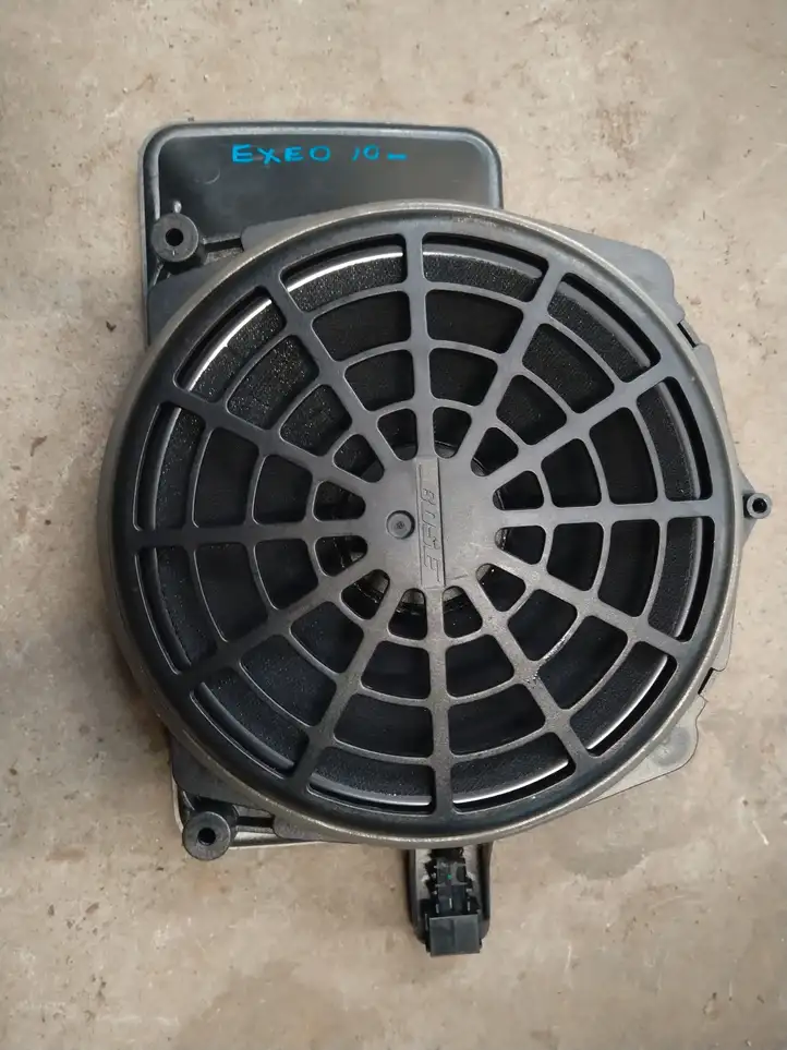 Seat Exeo (3R) (2008 - 2013)   Комплект звуковой системы