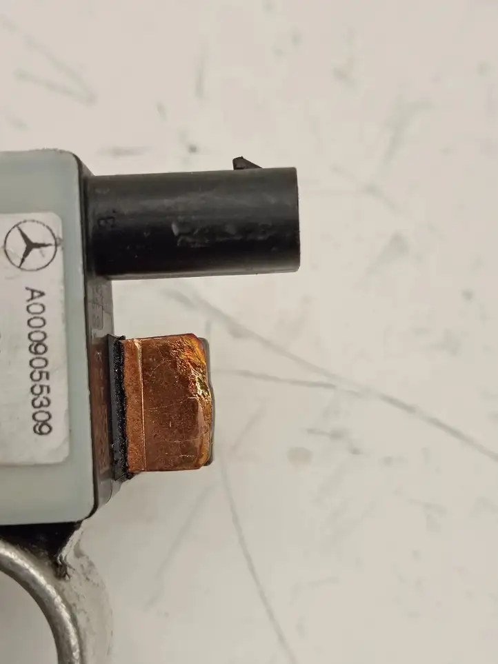 Mercedes-Benz S C217 (2015 - 2020)  A0009055309 Минусовый провод (аккумулятора)