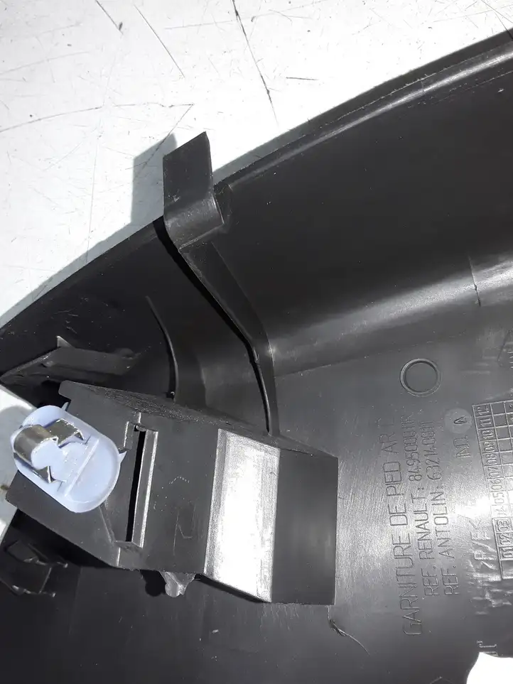 Renault Megane III (2009 - 2016)  849500011R Другая деталь салона