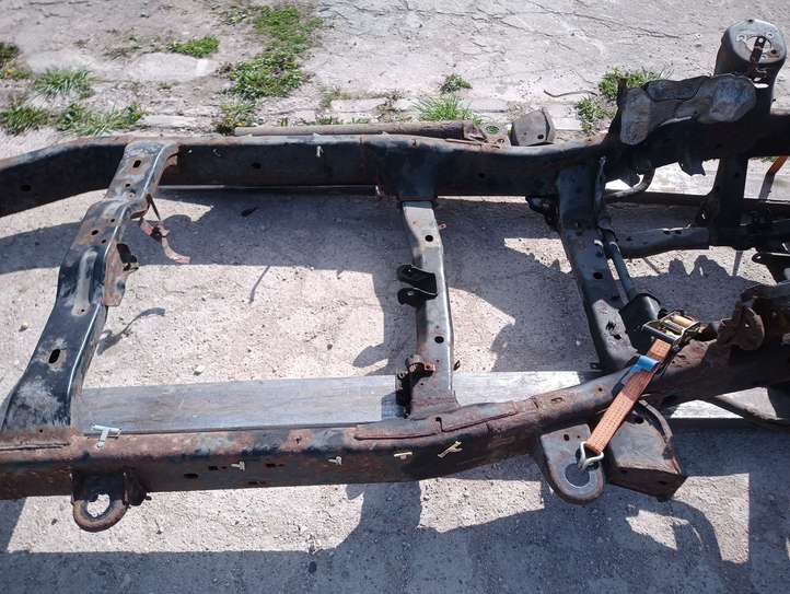 Land Rover Discovery (2004 - 2009)   Рама