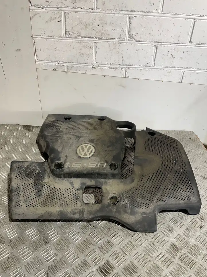 Volkswagen Golf IV (1998 - 2005) 06A119518D Крышка двигателя декоративная — фото 1
