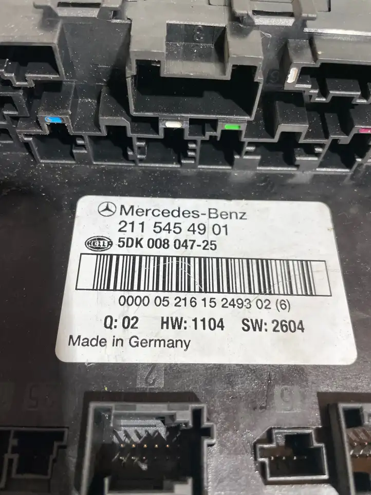 Mercedes-Benz E W211 (2002 - 2009) 2115454901 Блок предохранителей — фото 4