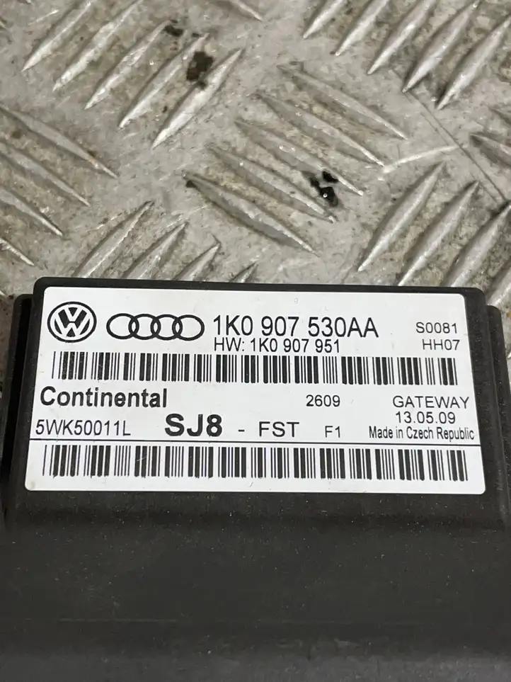 Volkswagen Touran I (2003 - 2010) 1K0907530AA Модуль Gateway — фото 4