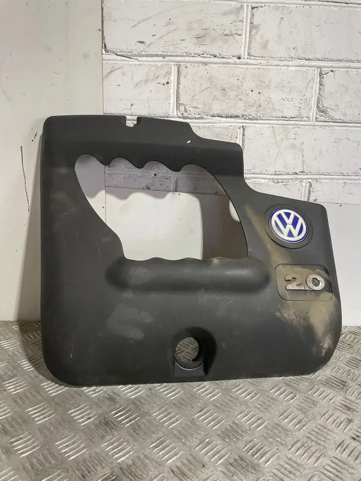 Volkswagen Golf IV (1998 - 2005) 06A103925AJ Крышка двигателя декоративная — фото 1