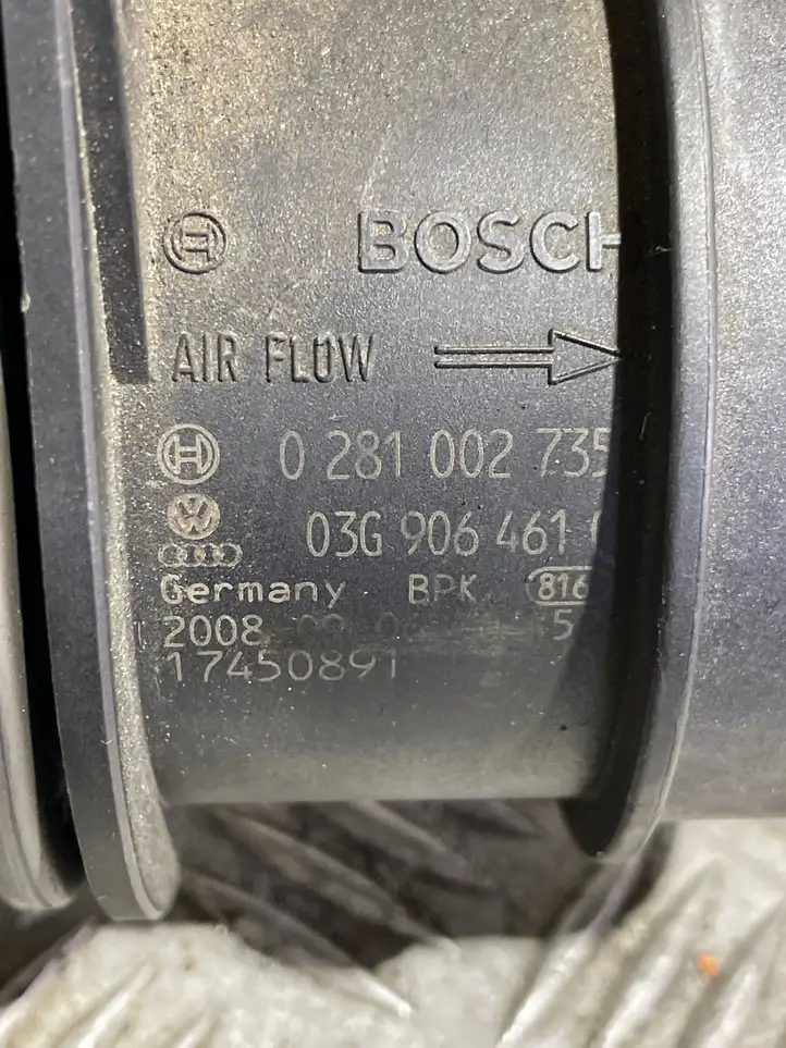 Volkswagen PASSAT B6 (2005 - 2010) 03G906461 Датчик массового расхода воздуха — фото 4