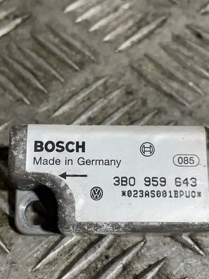 Volkswagen PASSAT B5.5 (2001 - 2005) 3B0959643 Датчик удара SRS — фото 4