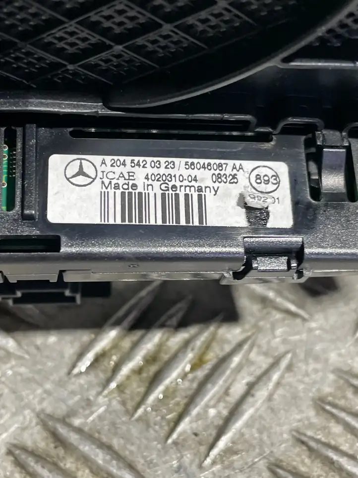 Mercedes-Benz C W204 (2007 - 2014) 56046087AA Экран парктроника PDC — фото 4