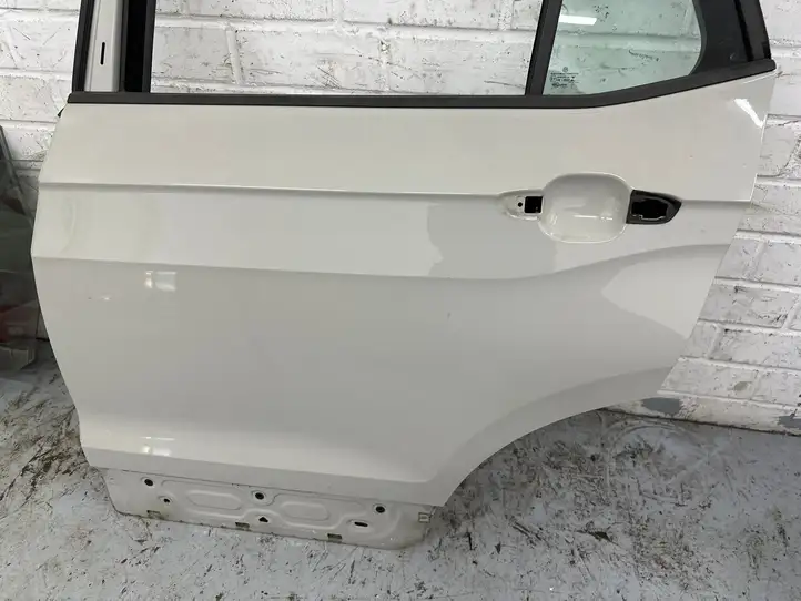 Volkswagen T-Cross (2017 - ) Задняя дверь — фото 2