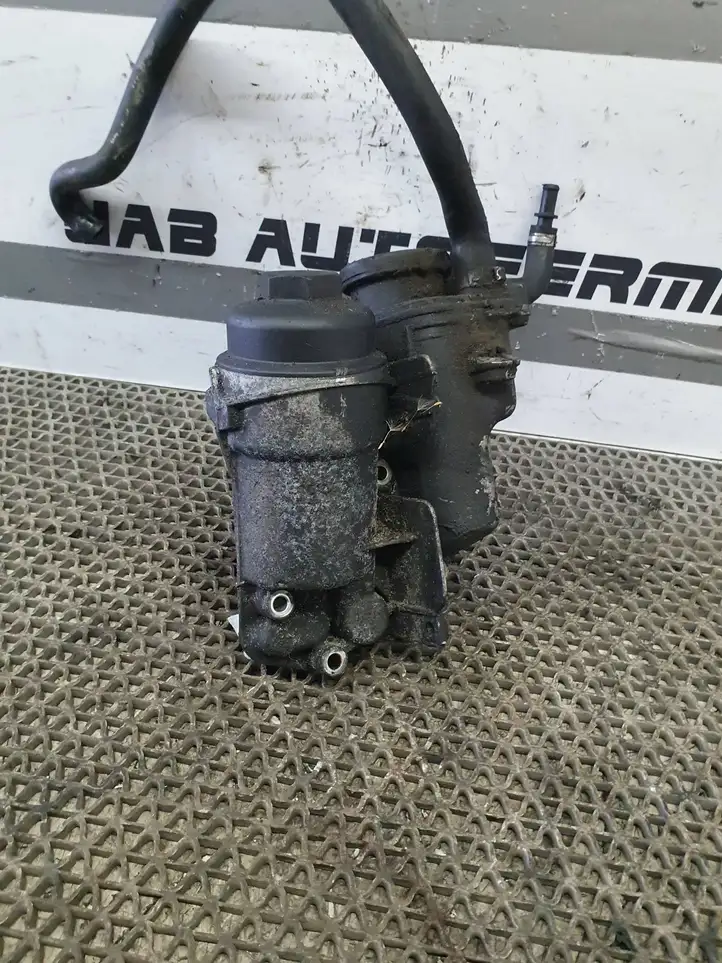 Volvo XC90 (2006 - 2014) 6740273266 Кронштейн масляного фильтра — фото 4