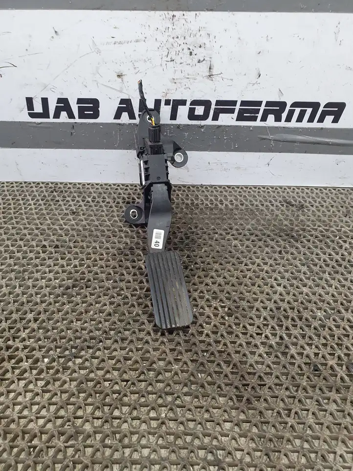 Kia Rio (2015 - 2017) 32700XXXX Педаль акселератора — фото 1