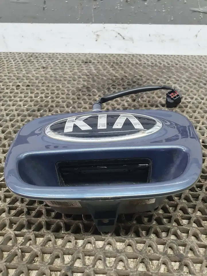 Kia Rio (2015 - 2017) Ручка крышки багажника — фото 4