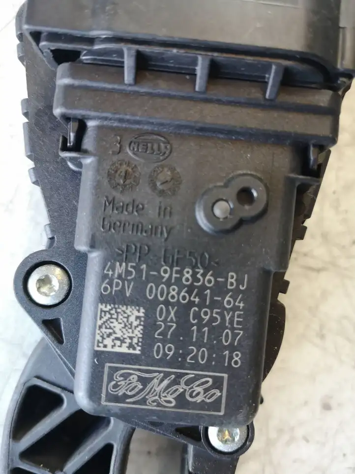 Ford Focus (2005 - 2008) 4M519F836BJ Педаль акселератора — фото 4