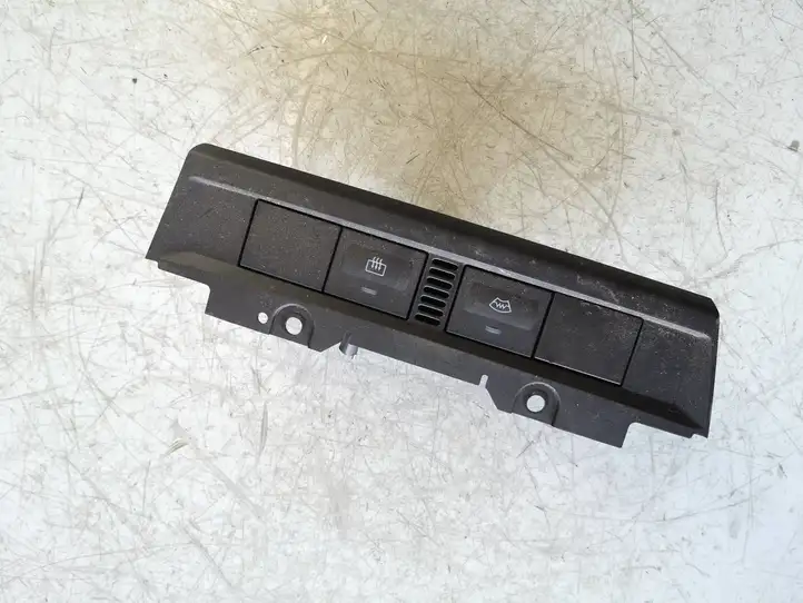 Ford Focus (2005 - 2008) 4m5113D734 Кнопка обогрева стекла — фото 1