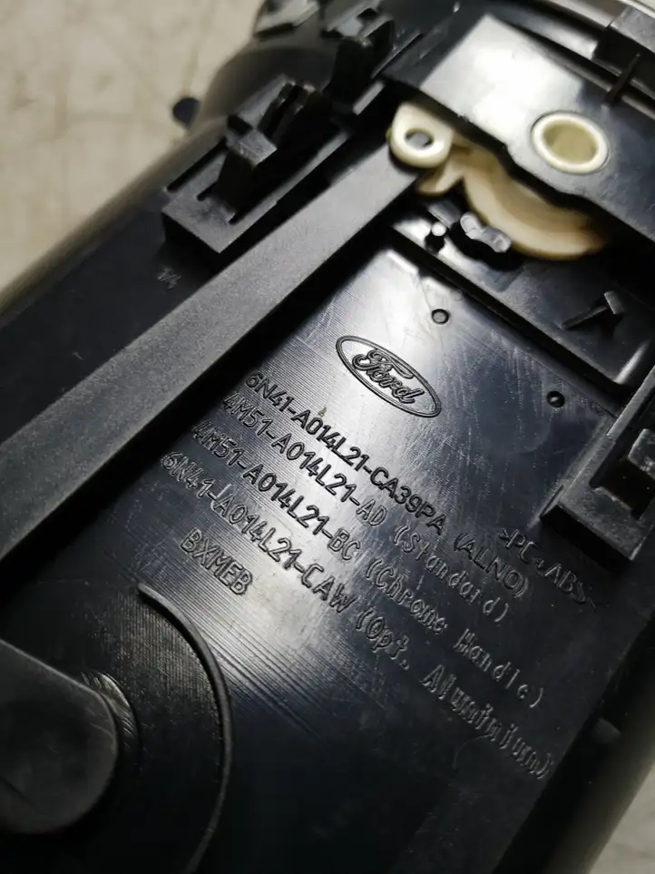Ford Focus (2005 - 2008) 4M51A014L21AD Боковой воздушный дефлектор — фото 4