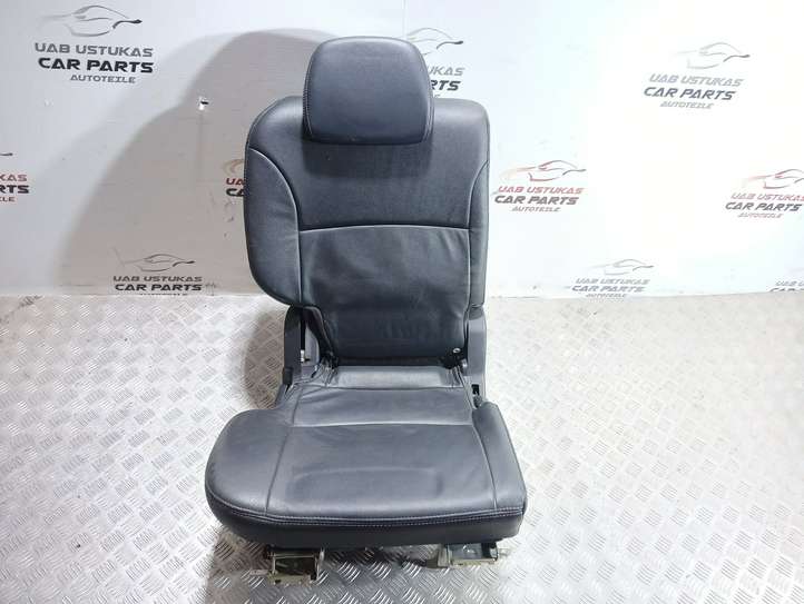 Mitsubishi Outlander (2007 - 2012)   Заднее сиденье