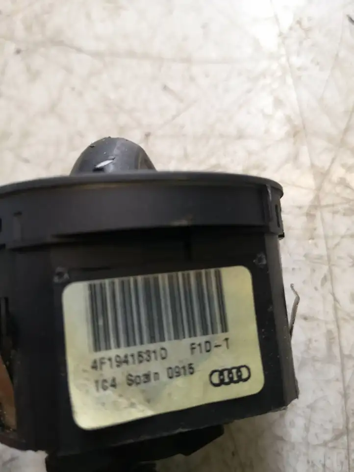 Audi A6 S6 C6 4F (2004 - 2008) 4F1941531D Включатель фонарей — фото 3