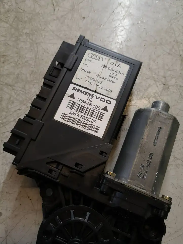 Audi A4 S4 B6 8E 8H (2000 - 2006) 8E0959801A Стеклоподъемник задней двери — фото 3