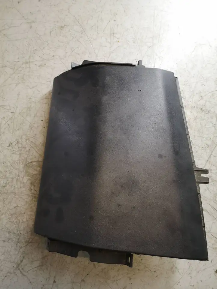 Nissan X-Trail T30 (2001 - 2007) 682758H900 Вещевой ящик — фото 2