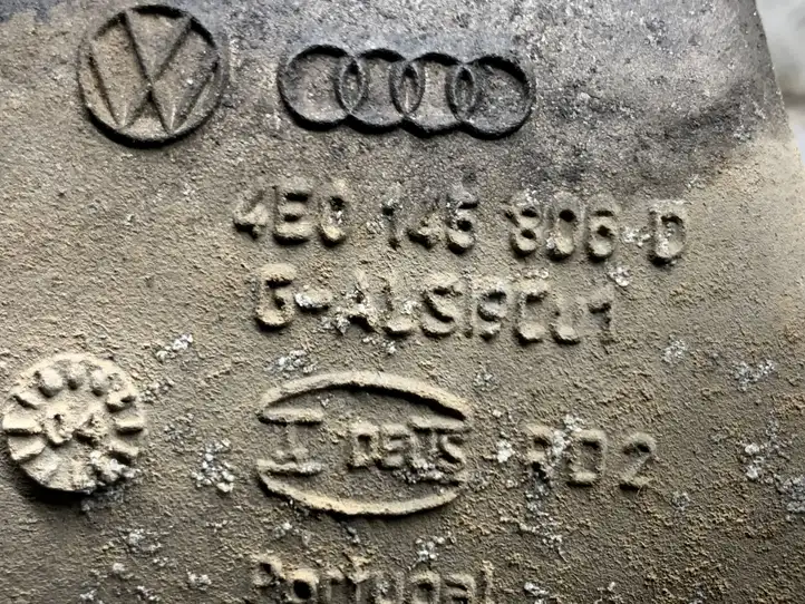 Audi A8 S8 D3 4E (2002 - 2005) 4E0145806D Интеркулер — фото 3