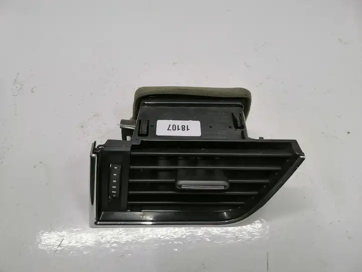 Skoda Octavia Mk3 (5E) (2013 - 2019) 5E0819701 Боковой воздушный дефлектор — фото 2